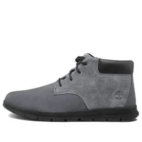 Graydon Leder-Chukka-Stiefel mit breiter Passform „Grey“