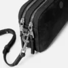 Kameratasche aus genarbtem Leder