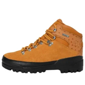 STUSSY x Timberland Waterproof World Hike „Braun“